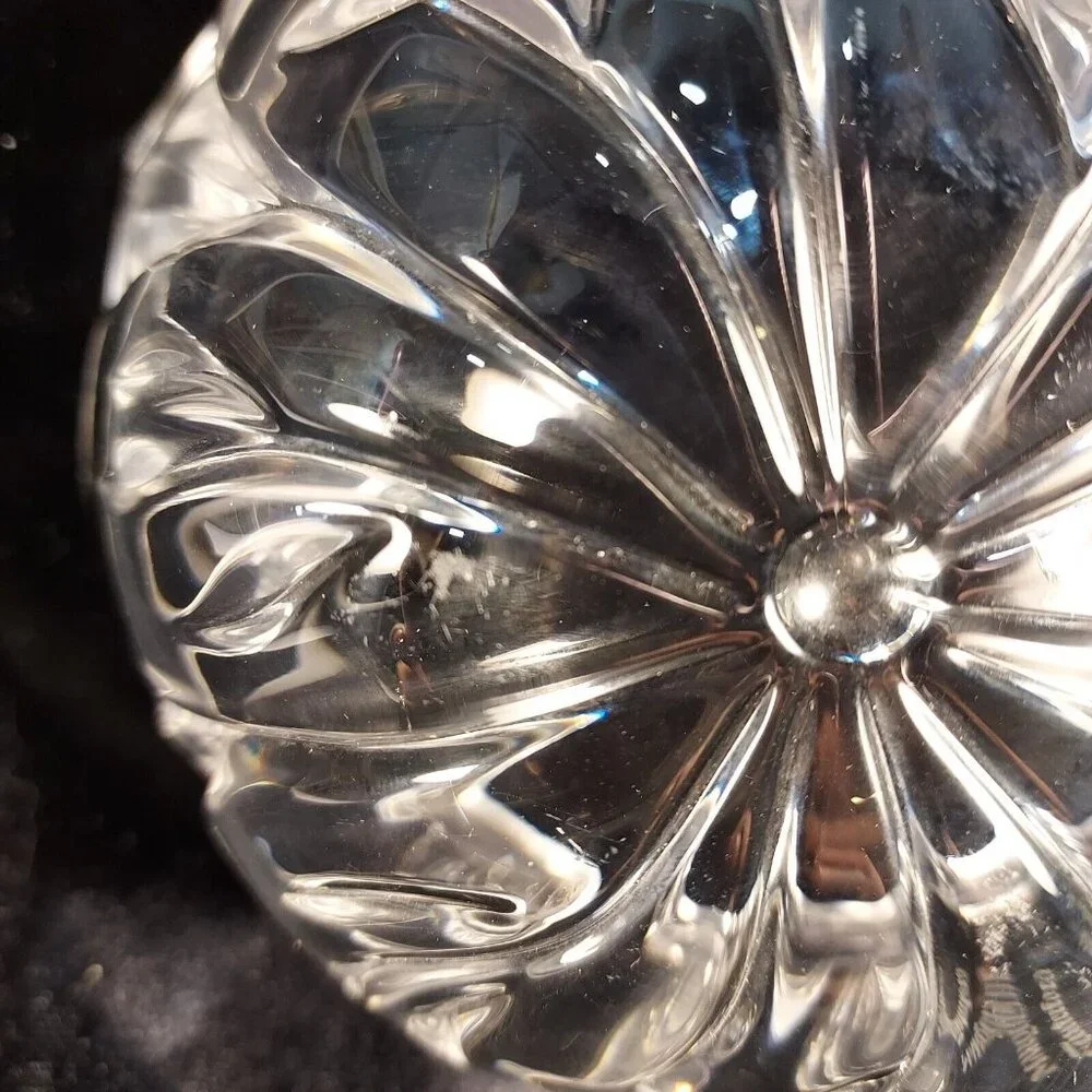 Marquis Waterford Crystal Bowl Christmas Poinsettia Candy Signed 5 Inch Diameter - Picture 13 of 13